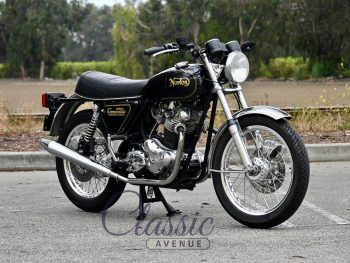 <i>Electric start</i><br>1975 Norton 850cc Commando
